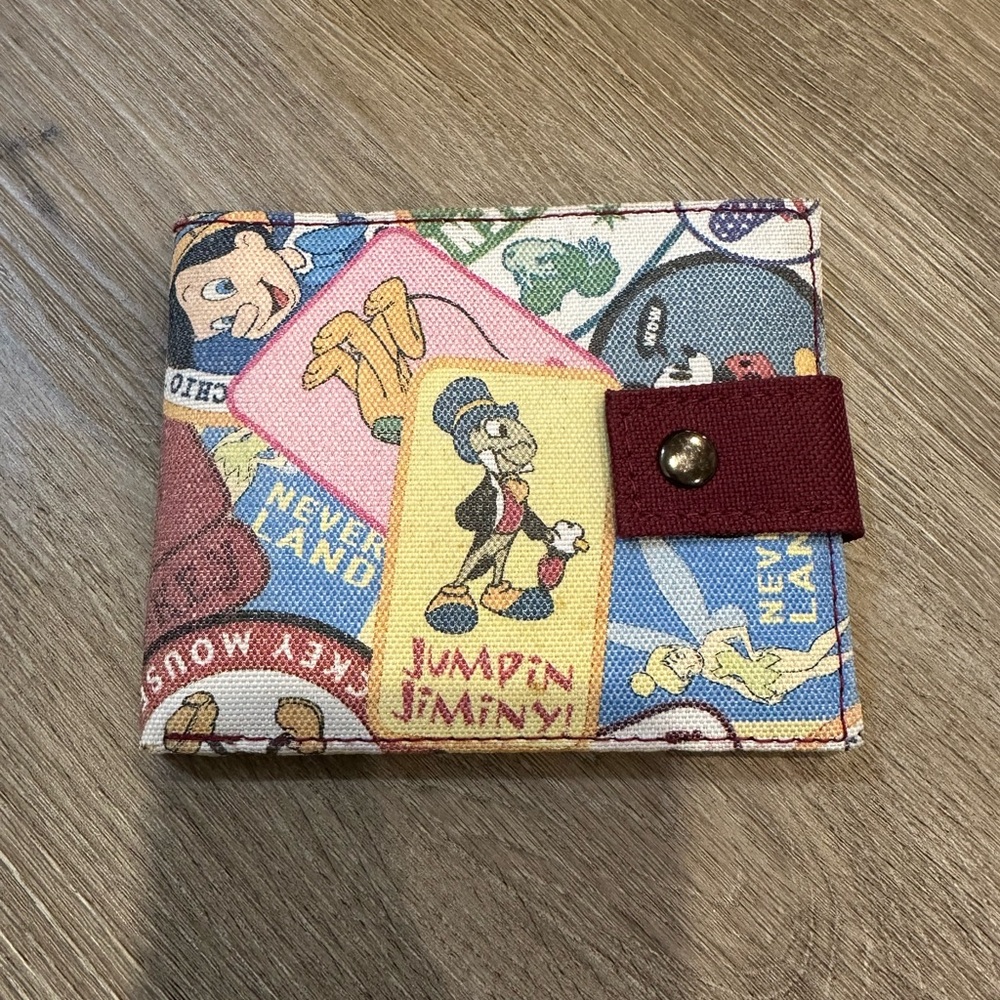 Disney Wallet